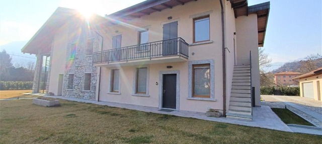 Winter Spring Summer Apartments
