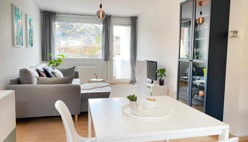 Wohnliches Design Apartment in schöner Lage nahe Ulm & Science Park