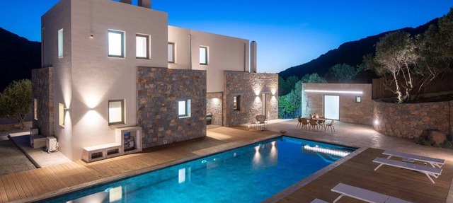 Wonderful Family Cretan Villa | 5 bedrooms | Private Pool | Vrachasi