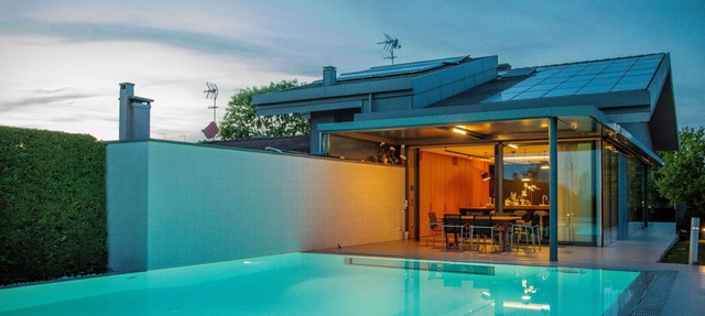 Wonderful private villa with WIFI, hot tub, private pool, sauna, A/C, TV, patio and pets allowed