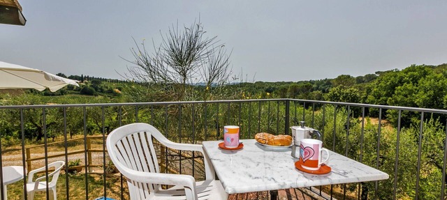 Wonderful private villa for 4 people with WIFI, TV, patio, pets allowed and panoramic view