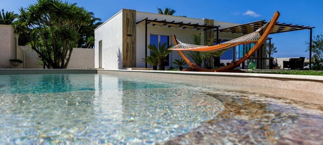 Wonderful private villa for 6 guests with private pool, A/C, WIFI, TV, patio and pets allowed