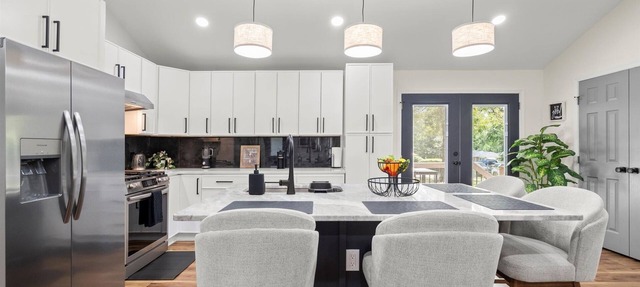 World Cup Compound - 2 Luxury Homes! Sleeps 12