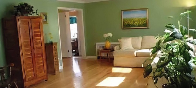 WORLD CUP STAY Spacious 4-bedroom house with central A/C in charming Linden