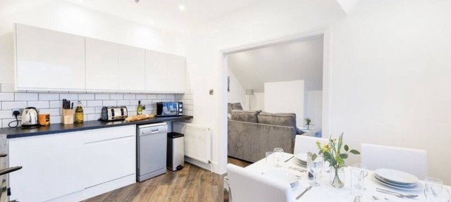 Your Gateway to Comfort: Relocators & Contractors' Haven Near the Airport