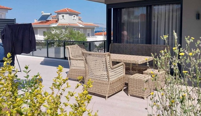 Çiftlikköy'de denize, doğaya ve popüler gezilecek yerlere yakın tatil eviniz!