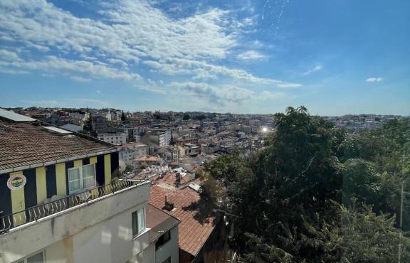 Üsküdar'da metro ve marmaraya yakın daire