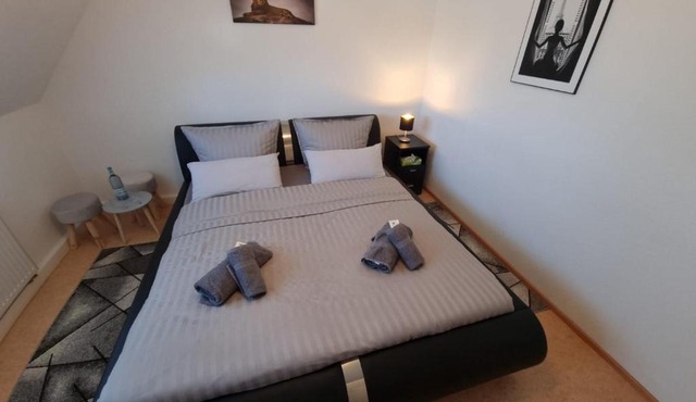 ł Grey Room - Private Room on 3rd Floor ł