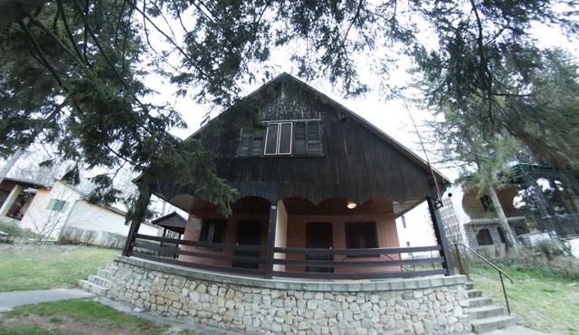Šebešfok Vikendica 52/2