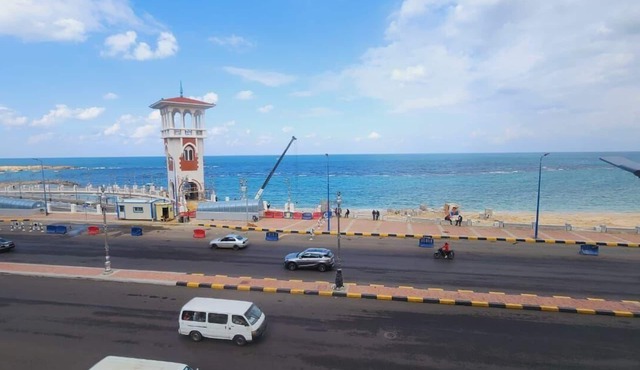 شقة فندقيه مكيفة بحر مباشر