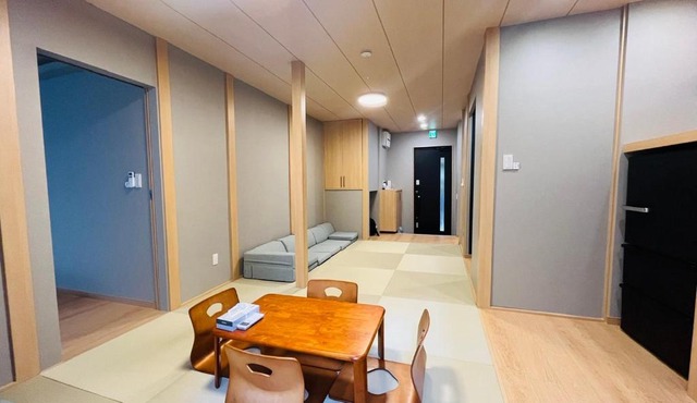新宿6 Home