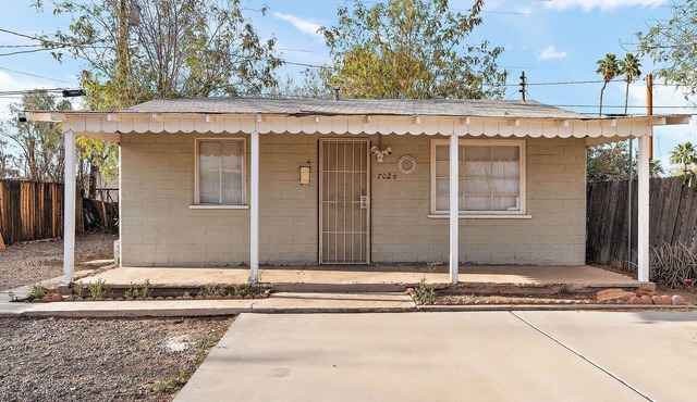 1.3 Miles from Downtown