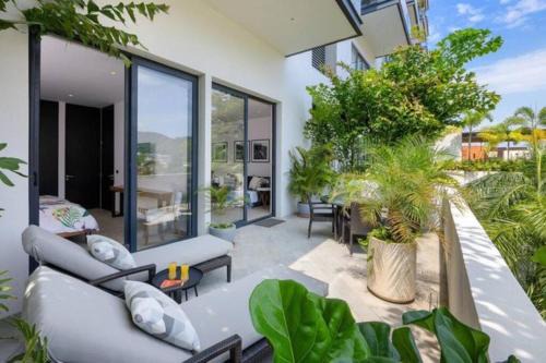 1 bd in the heart of Romantic Zone