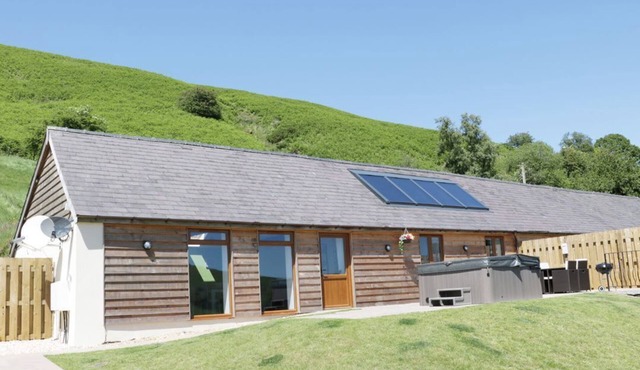 1 Beacon View Barn, Beguildy