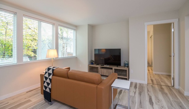 1 BED 1 BATH Executive suite.