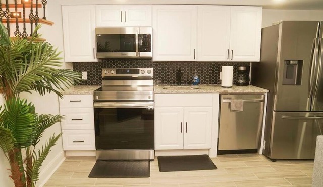1 Bed 1 Bath Suite