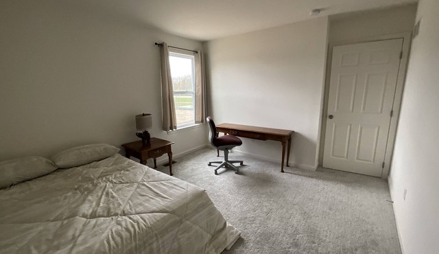 1 Bed room available for rent