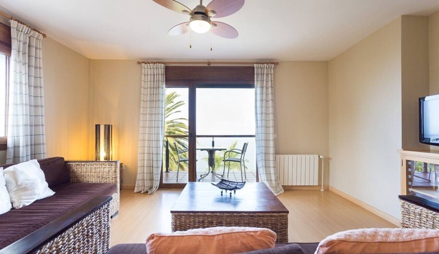 1 Bedroom, OCEAN AND TEIDE VIEW, HEATED POOL, Heating, balcony, free Wifi (3)