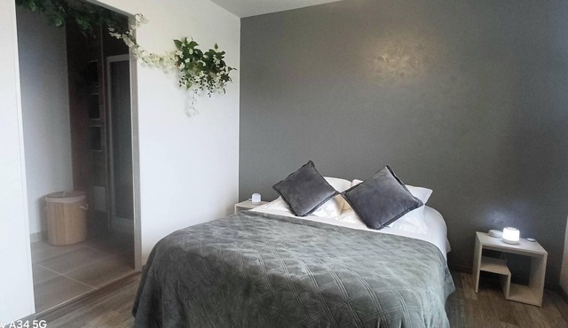 1 Bedroom Bed & breakfast in Saint-Clair-sur-l'Elle