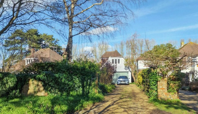 1 bedroom accommodation in Bognor Regis, near Chichester