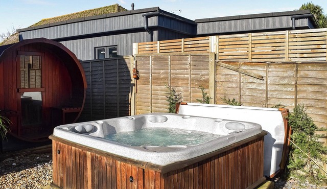 1 bedroom accommodation in East Wittering, near Selsey