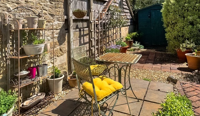 1 bedroom accommodation in West Stour, nr Gillingham, Dorset