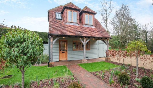 1 bedroom accommodation in Pulborough