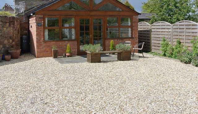 1 bedroom accommodation in Maesbrook, near Oswestry
