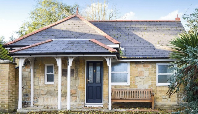 1 bedroom accommodation in Ventnor