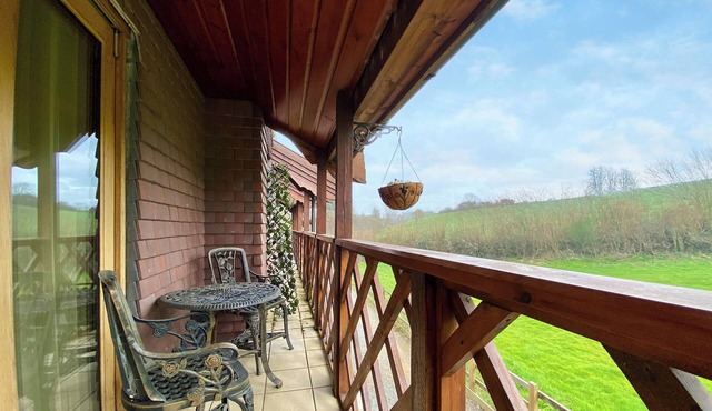 1 bedroom accommodation in Camerton, near Bath