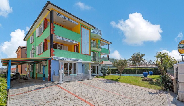 1 bedroom amazing apartment in Umag