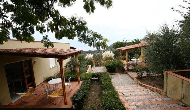 1-bedroom apartment 3/5 people close to Palinuro