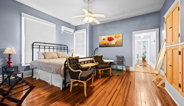 1 Bedroom Apt- 5 Blocks from Downtown Gainesville