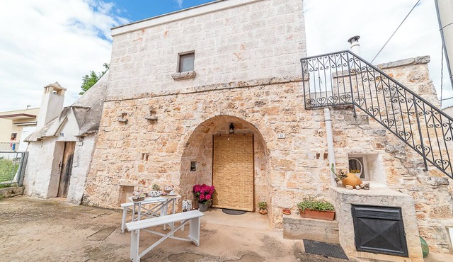 1 Bedroom Cottage in Montalbano