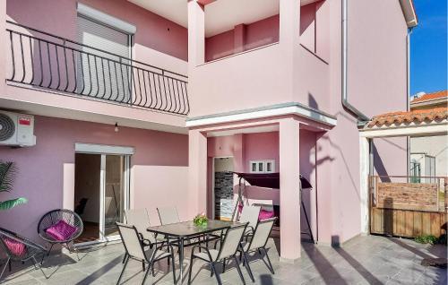 1 Bedroom Lovely Home In Labin