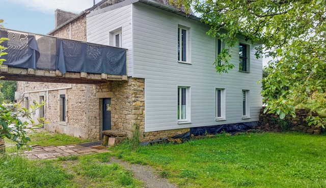 1 bedroom nice apartment in Saint-Evarzec