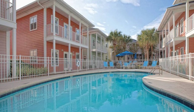 1 Bedroom Plus Condo, Sleeps 6, Beach Street Cottages Resort, at Miramar Beach!
