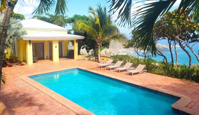 1 Bedroom Poolside Private Cottage w/Pool and View