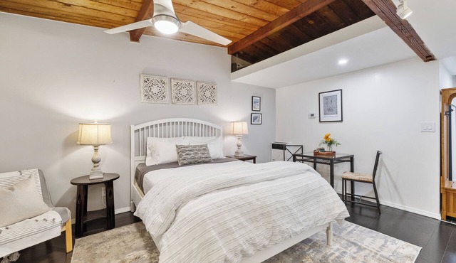 1-bedroom vacation studio just 15 minutes from San Francisco Bay