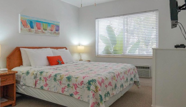 1 BR Suite Beautiful BEACHFRONT Unit #1