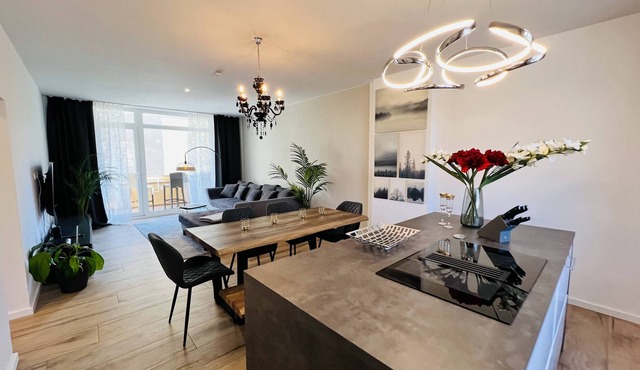 1 Central Designer 3 Room Apt with Terrace & Parking