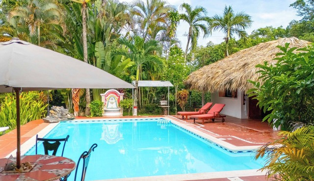 1 chambre CLIMATISEE 2 pers Villa style Caraïbes, belle propriété sécurisée.