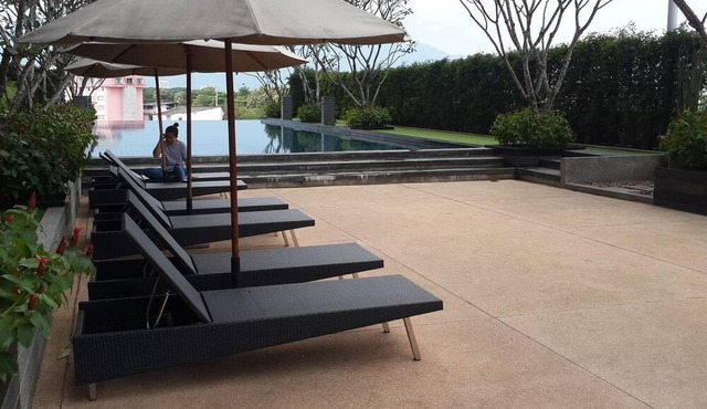 #1 Exclusive Studio Chiang Mai Pool Sauna View 1