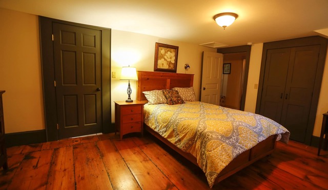 #1 Location for CDP. Fire-pit & Fishing Pond. FUN & Private. 5 bedrooms, 3 baths