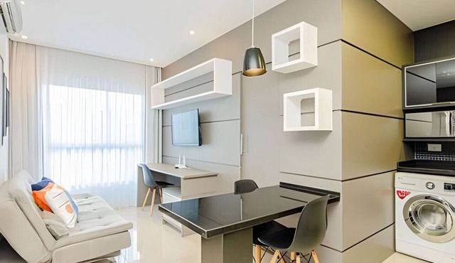 1 quarto elegante e planejado lifespace Curitiba.