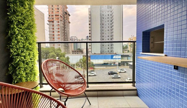 1 Quarto, sacada e Churrasqueira ao lado Barigui