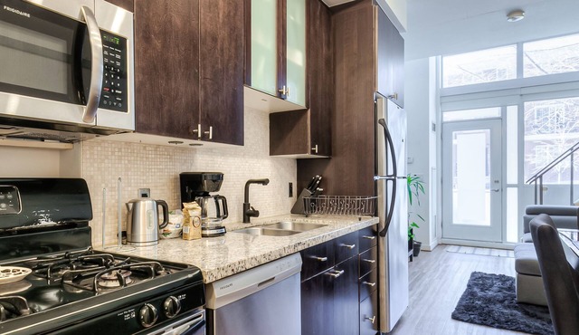 1 Shaw St Loft Suites