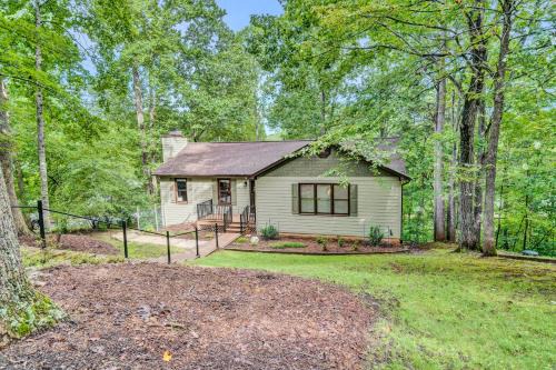 1 Special Place - Waterfront home with private dock, lake views, & washer/dryer