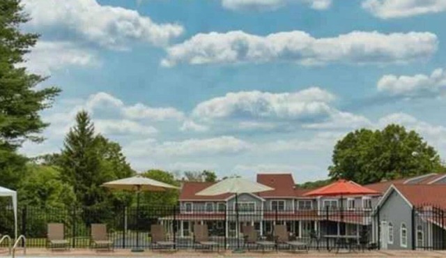 10,500 SF Luxury Estate 10 BR +11 Bath, Pool, Hot Tub