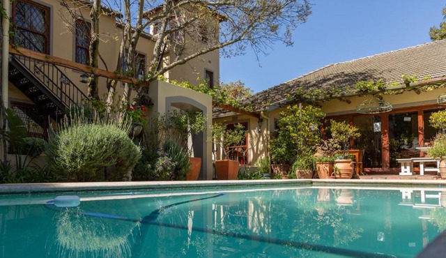 10 Alexander B&B